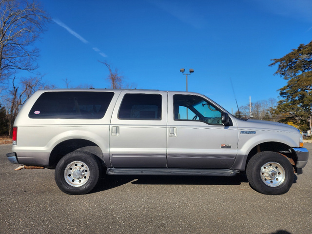 2002 Ford Excursion XLT 8