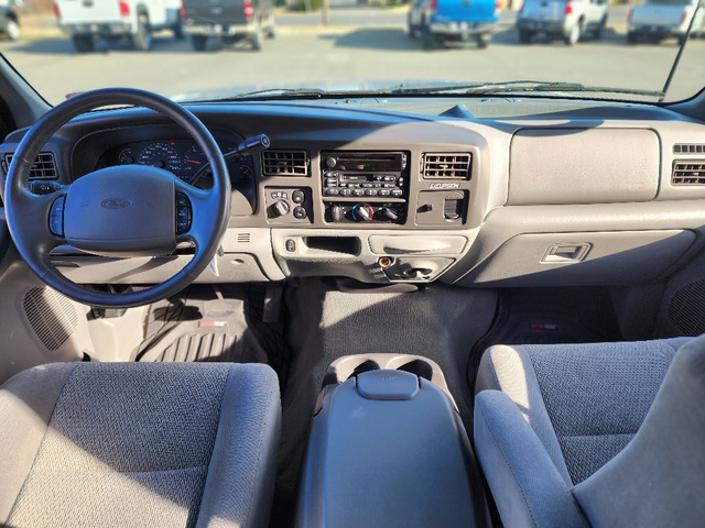 2002 Ford Excursion XLT 14