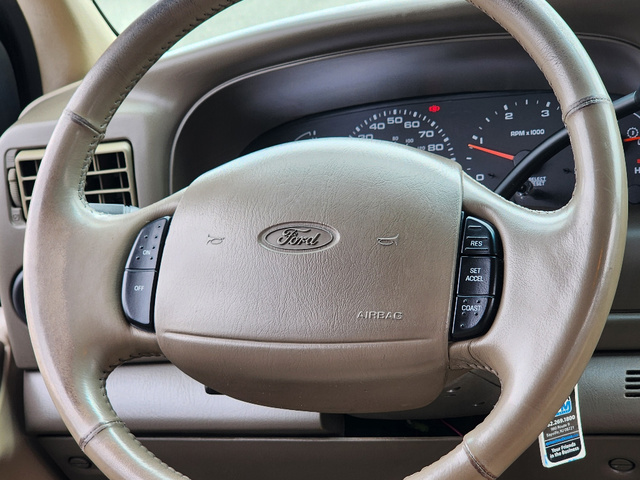 2002 Ford Excursion Limited 22