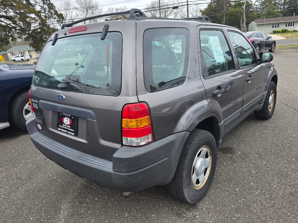 2004 Ford Escape XLS Value photo