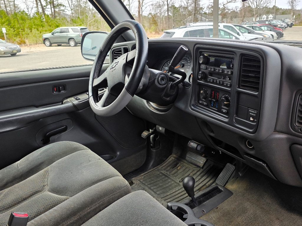 2004 Chevrolet Silverado 1500 Work Truck photo