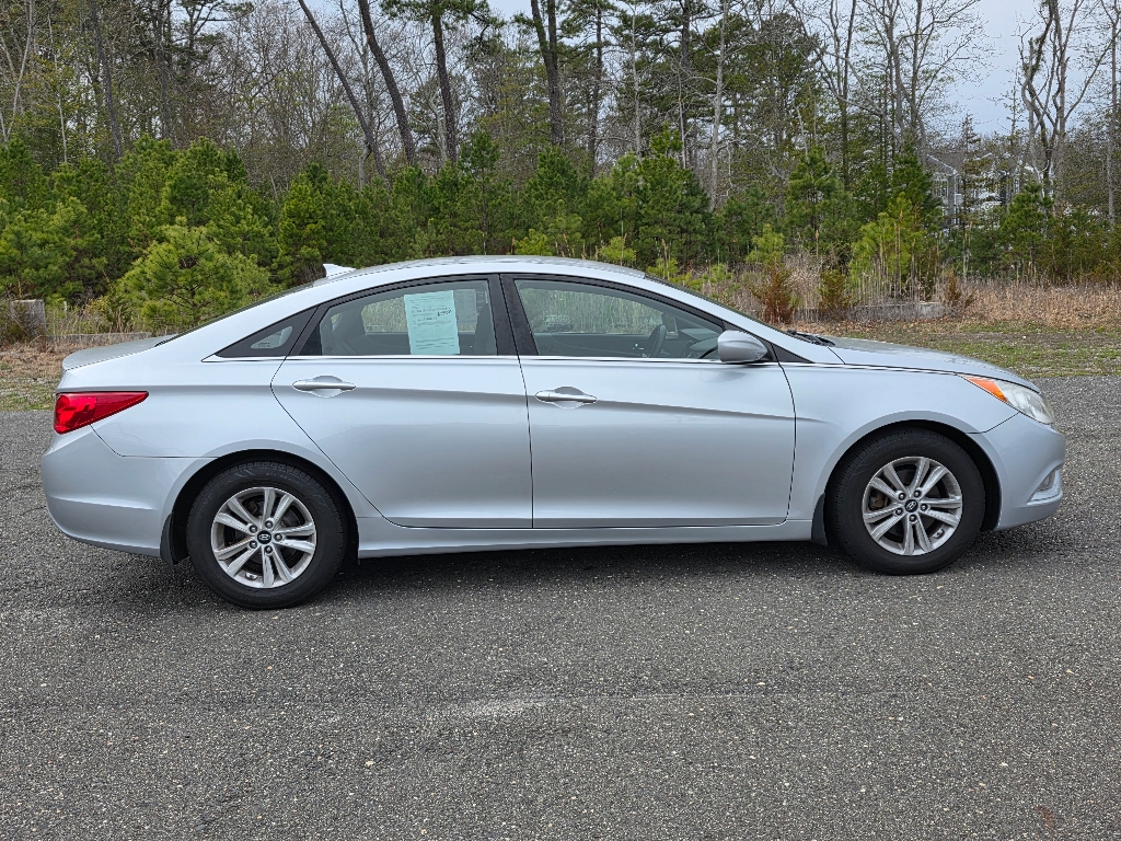 2013 Hyundai Sonata GLS photo