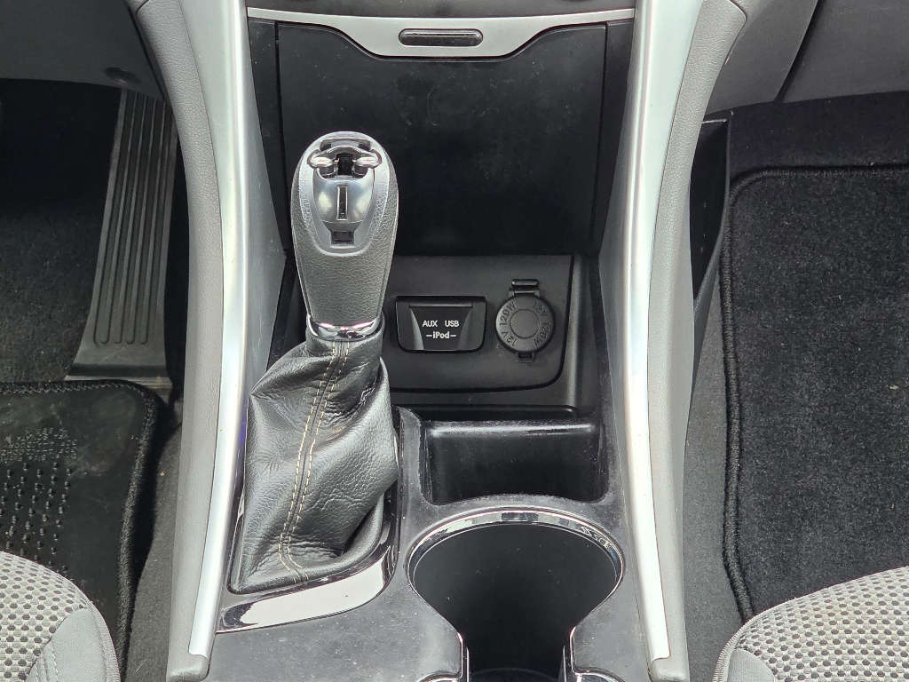 2013 Hyundai Sonata GLS photo