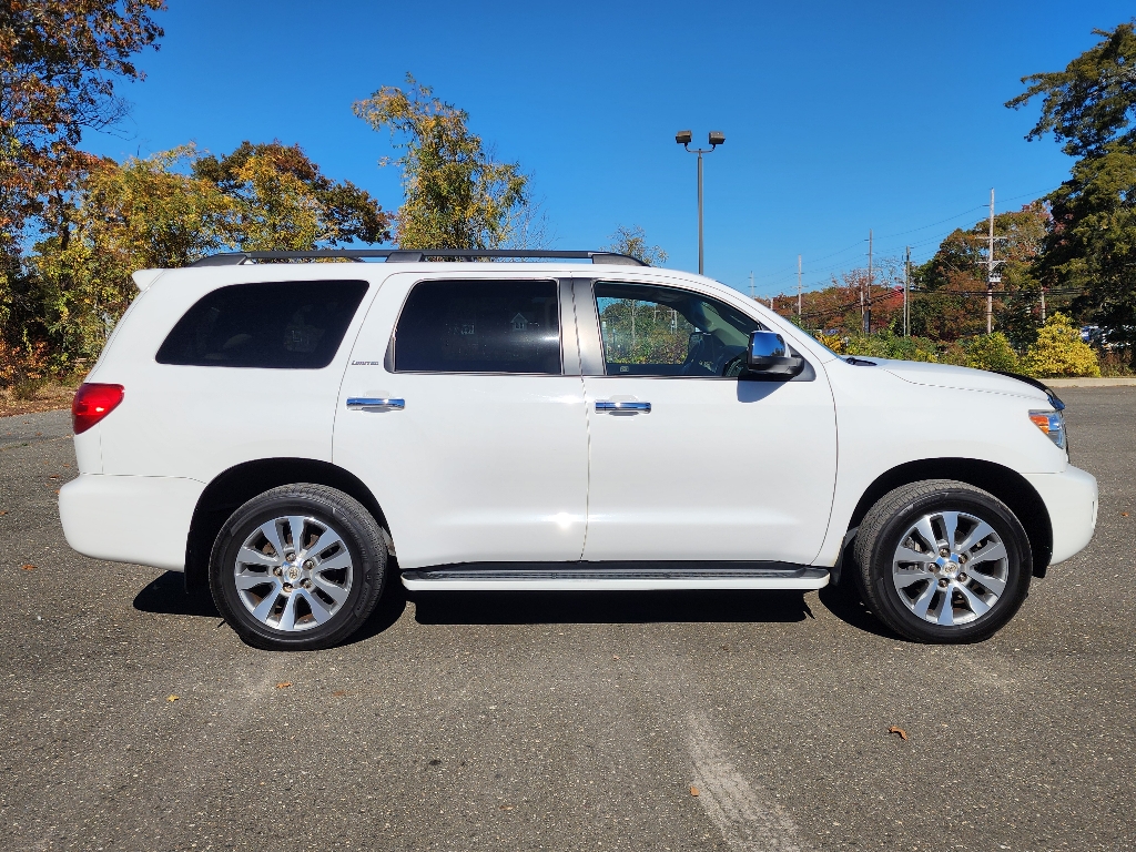 2016 Toyota Sequoia Limited 8