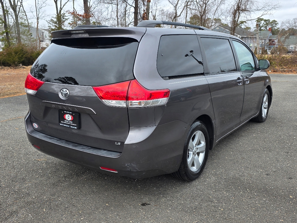 View vehicle photo 5