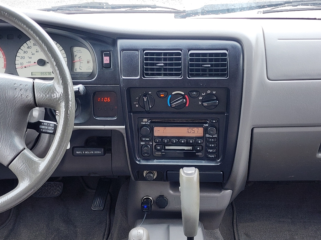 2001 Toyota Tacoma V6 17