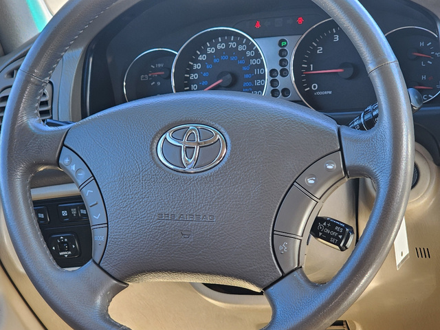 2004 Toyota Land Cruiser  19