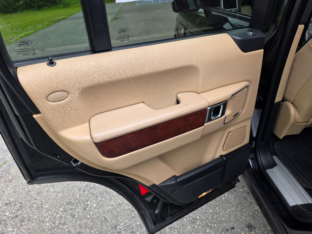 2010 Land Rover Range Rover HSE photo