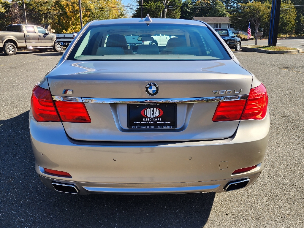 2011 BMW 7 Series 750Li 4