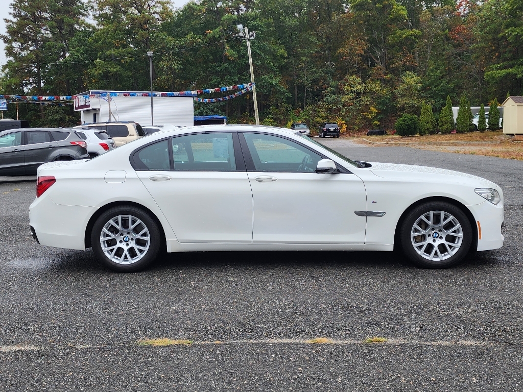 2014 BMW 7 Series 750i xDrive 8