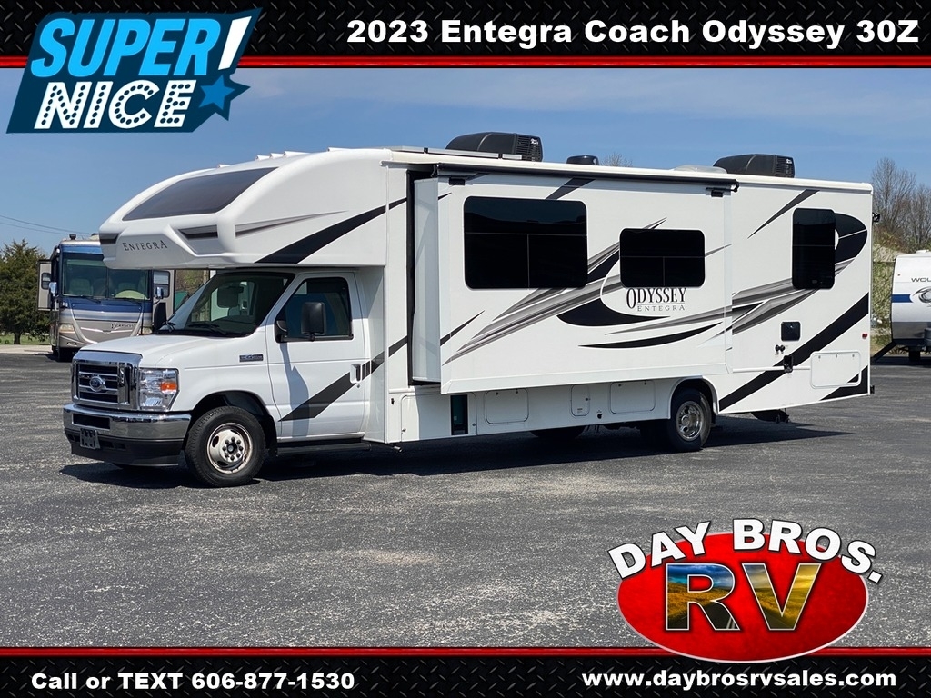 23 Entegra Coach Odyssey 30Z Class C RV Gas Motorhome Camper Slides Sleeps 8