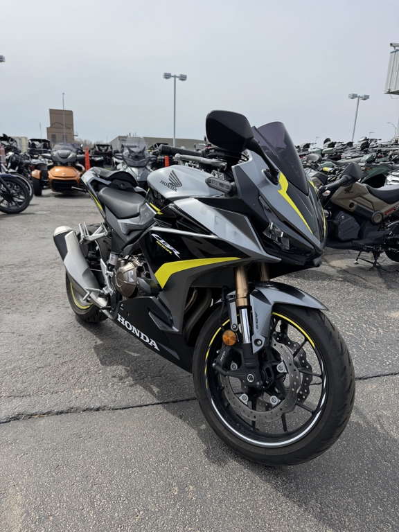 2023 Honda CBR500R ABS