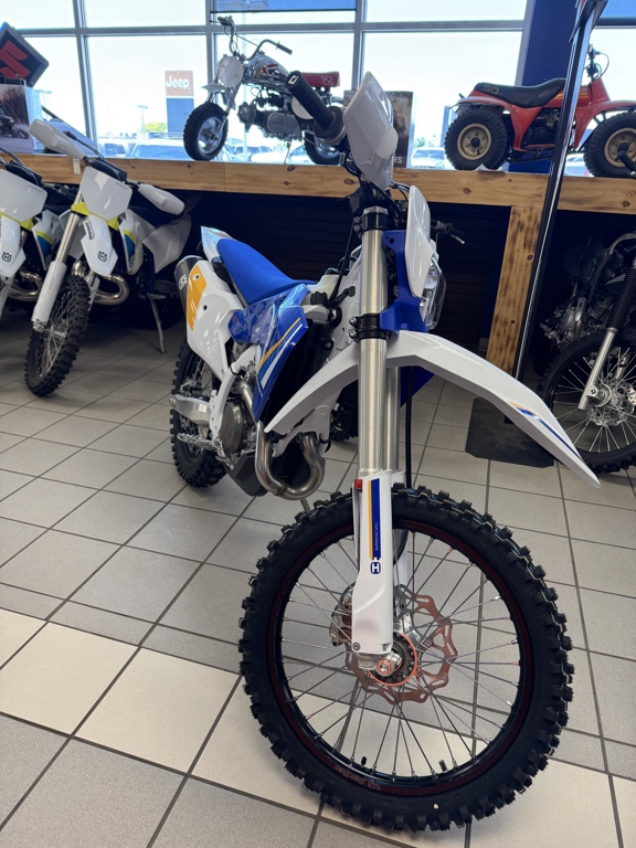 2025 Husqvarna Motorcycles FE 450