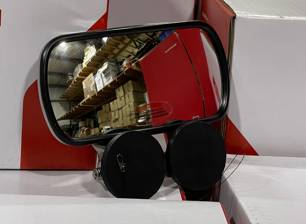 ITC Pair Of Magnetic Tractor Mirrors