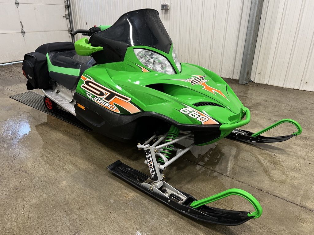 2005 Arctic Cat ST Turbo 660 121” Snowmobile W/Electric Start & Re 660