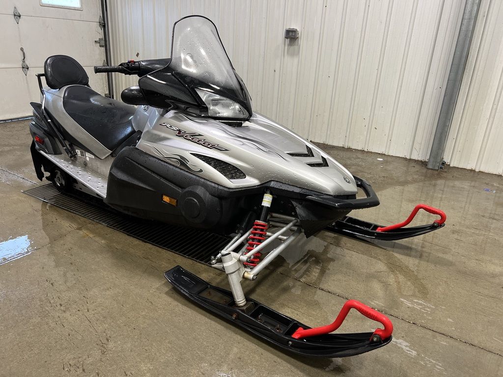 2005 Yamaha RS Vector 121” Snowmobile WElectric Start & Rever 973
