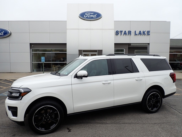White 2023 Ford Expedition MAX Limited 4WD SUV / Crossover Four-Wheel Drive Automatic