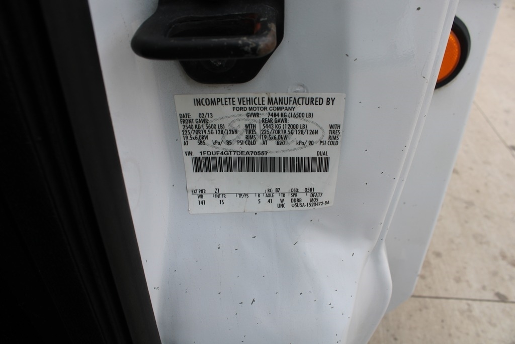 2013 Ford F-450 Super Duty Chassis Cab - Photo 17