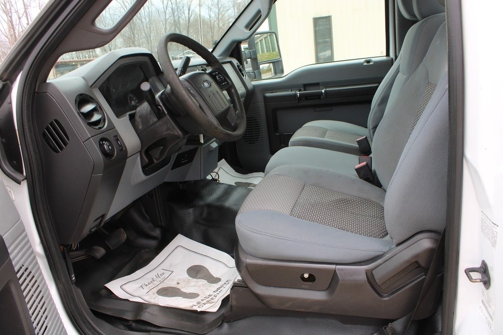 2013 Ford F-450 Super Duty Chassis Cab - Photo 18