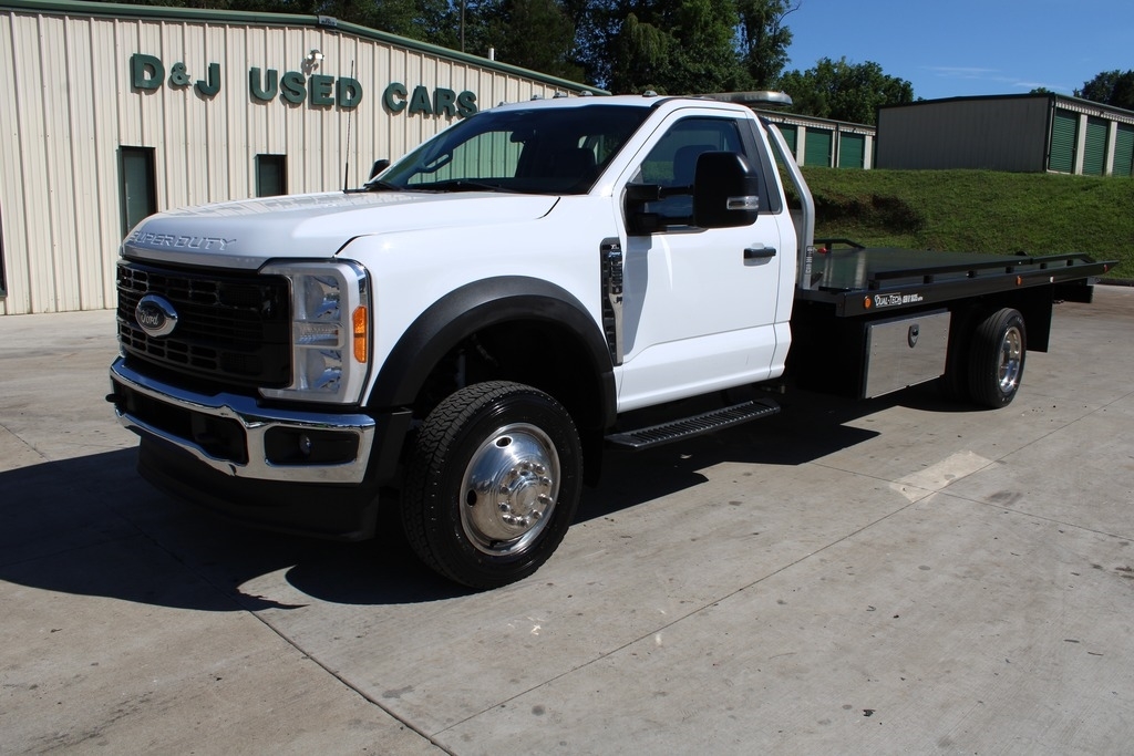 2023 Ford F-550 XL Regular Cab 205-In DRW's photo