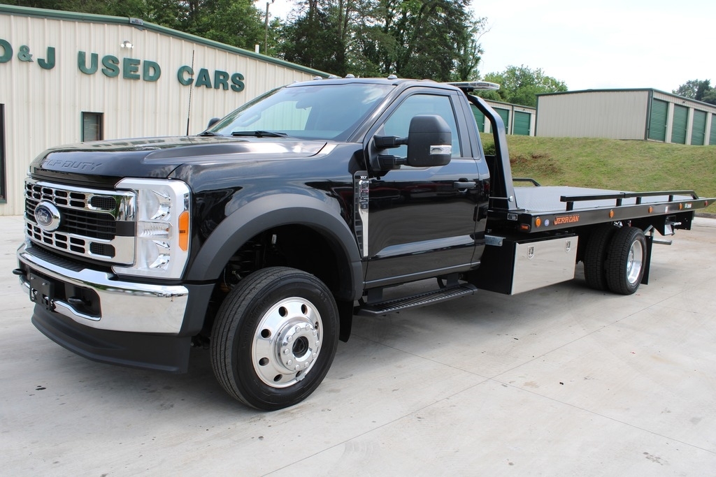 2023 Ford F550