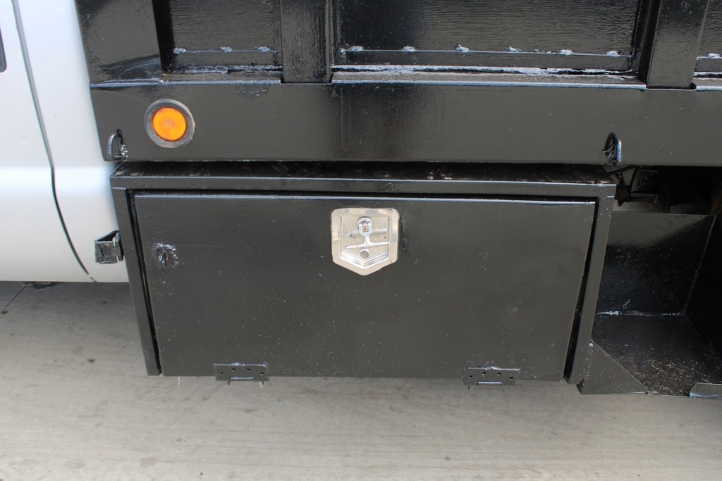 2006 Ford F-450 - Photo 9