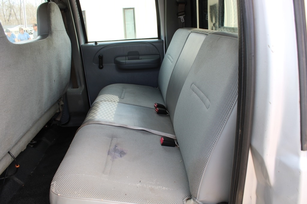 2006 Ford F-450 - Photo 20