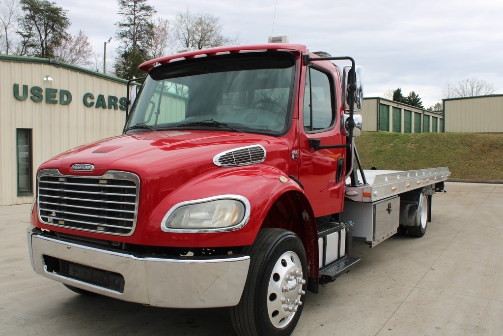 2015 Freightliner M2