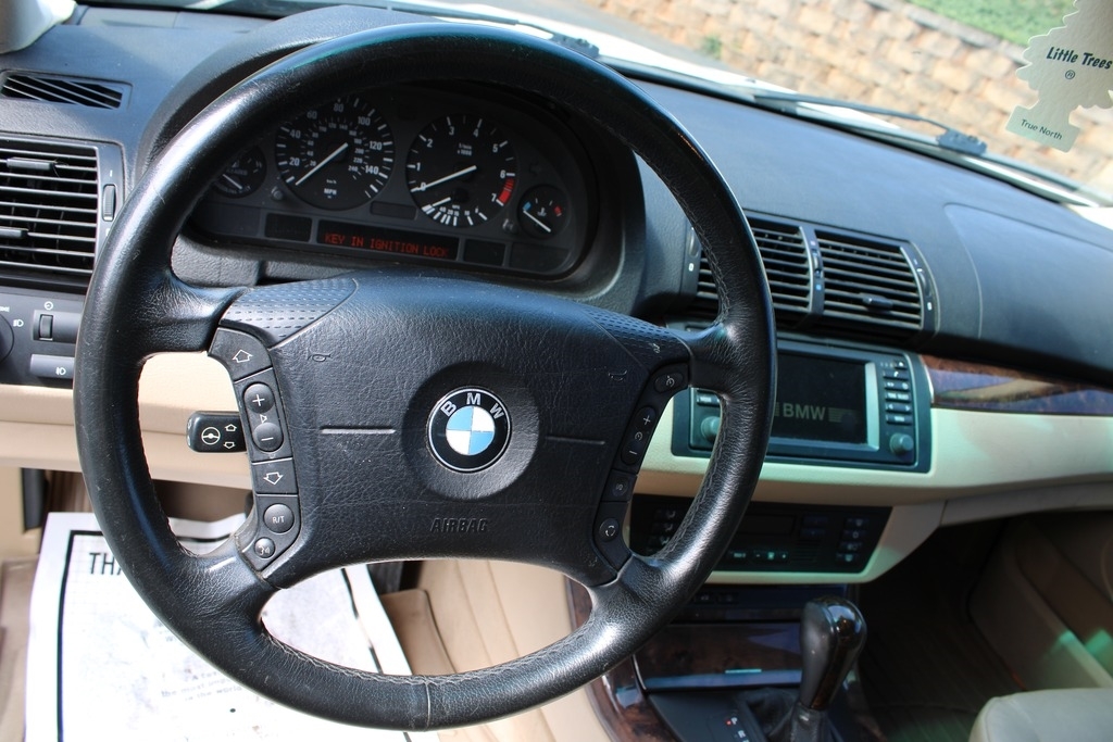 2005 BMW X5 3.0i photo