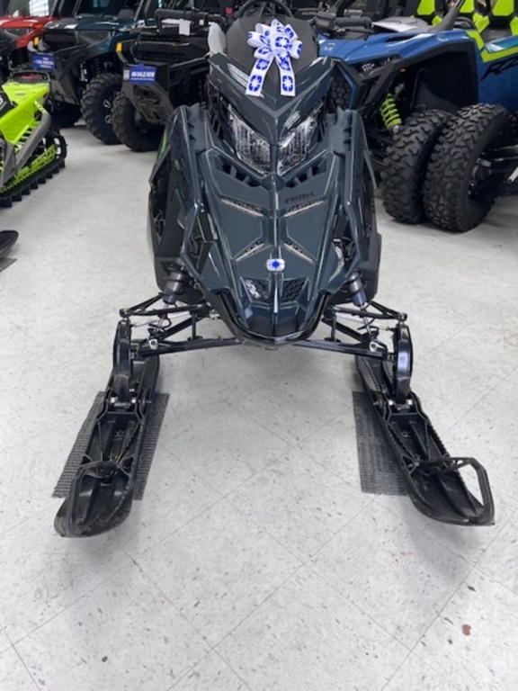 2026 Polaris® Patriot Boost RMK Khaos 165 Gloss Black / Blue Dus