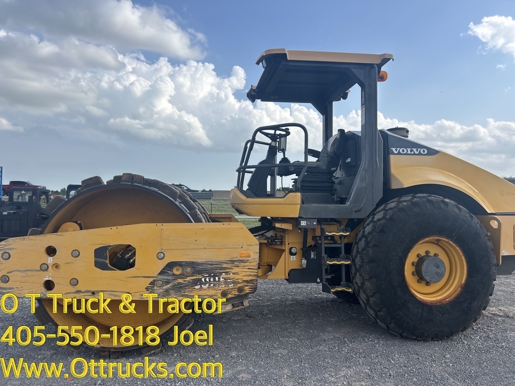 2015 Volvo SD115B Padfoot Roller Compactor 147Hp 86" Drum