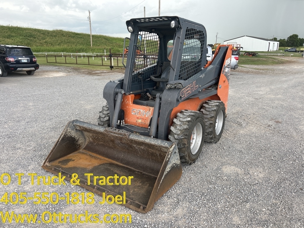 2018 Gehl R150 Rubber Tire Open Cab Skid Steer Loader 45Hp T Handle