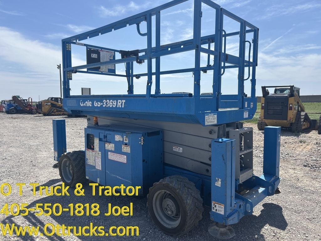 2014 Genie GS3369 RT Rough Terrain Scissor Lift 38Ft Work Height 7600Lb