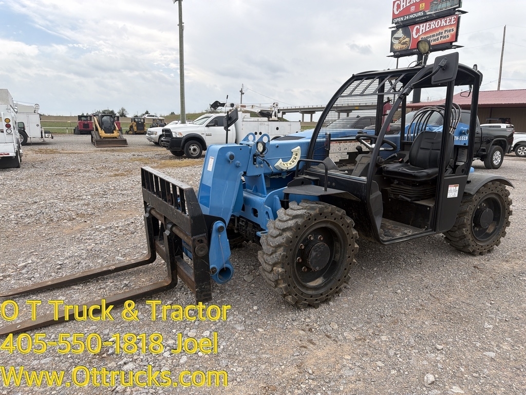 2018 Genie GTH-5519 Telehandler Reach Lift 5K 10kLb Machine Open Cab
