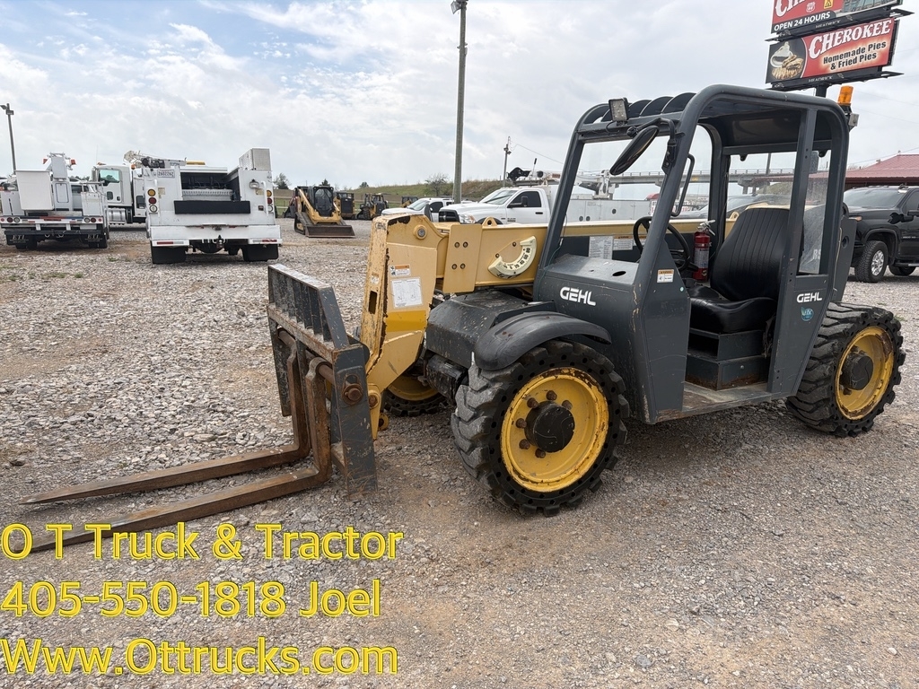 2018 Gehl RS5-19 Telehandler Reach Lift 5K 10kLb Machine Open Cab