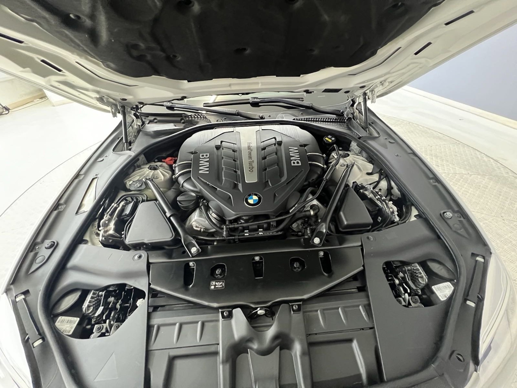 2017 BMW 6-Series 650i photo