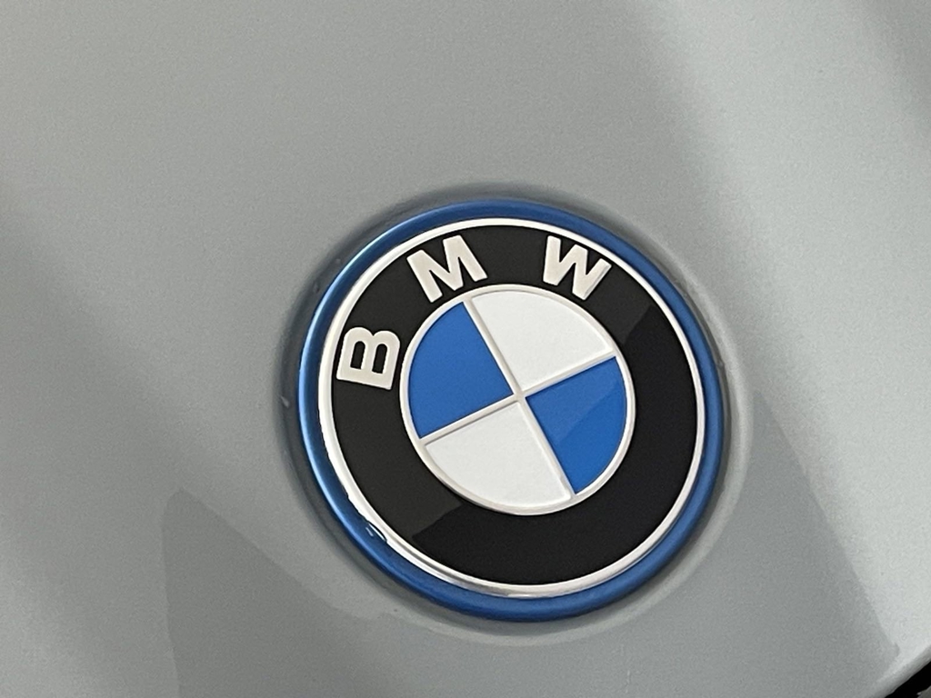 2024 BMW i5 M60 photo