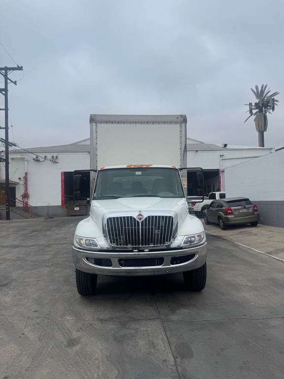 2018 International® 4300 SBA 4X2 Day Cab