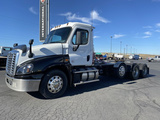 2016 Freightliner® Cascadia 125 6X4 Day Cab