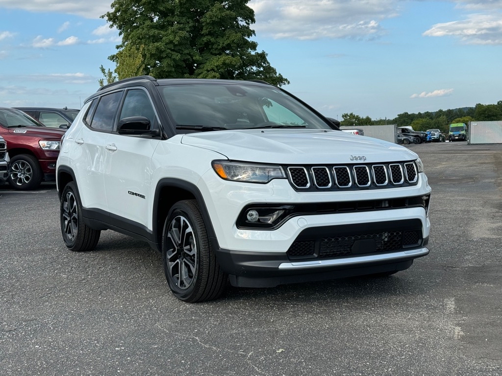 2023 Jeep Compass Limited 4x4 Limited 4dr SUV