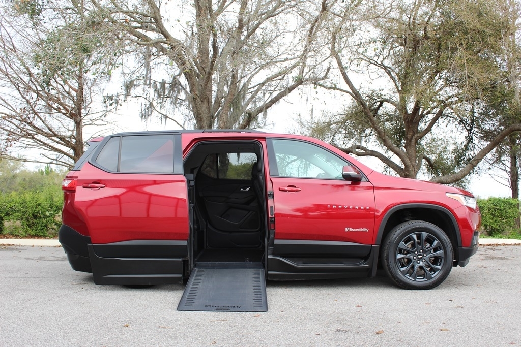 2021 Chevrolet Traverse RS SUV