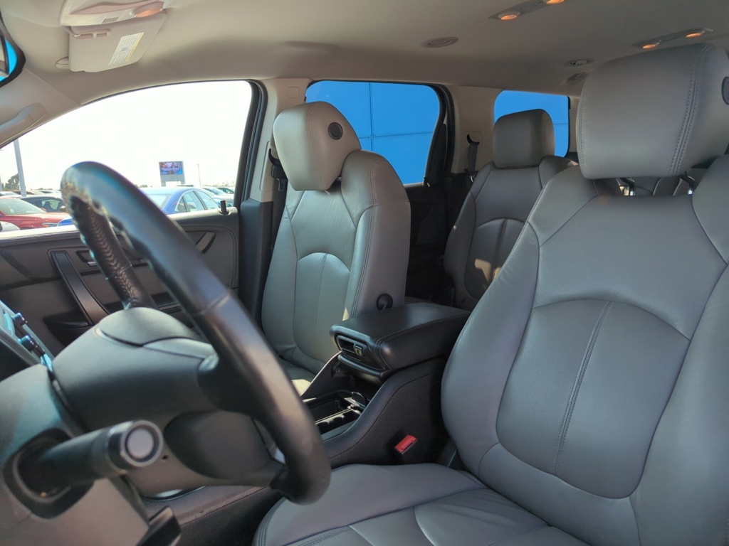 2016 GMC Acadia SLE photo