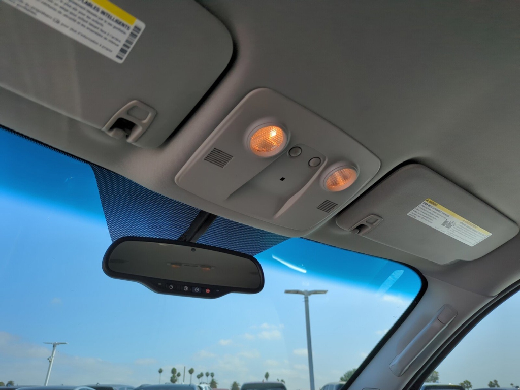 2016 GMC Acadia SLE photo