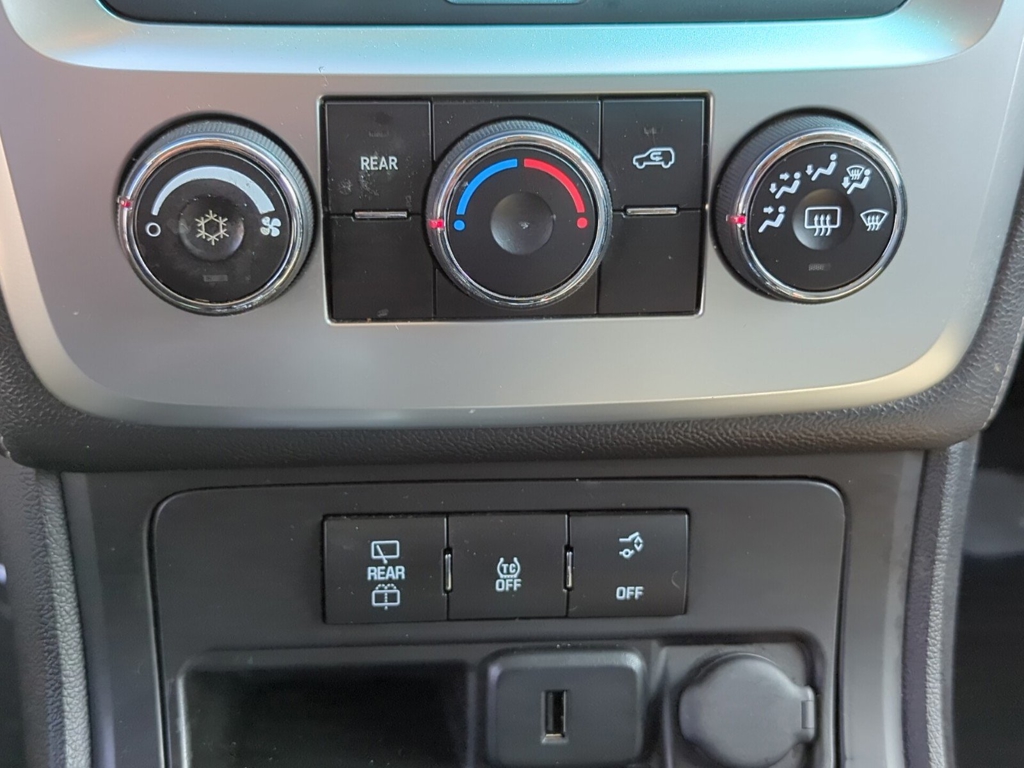 2016 GMC Acadia SLE photo