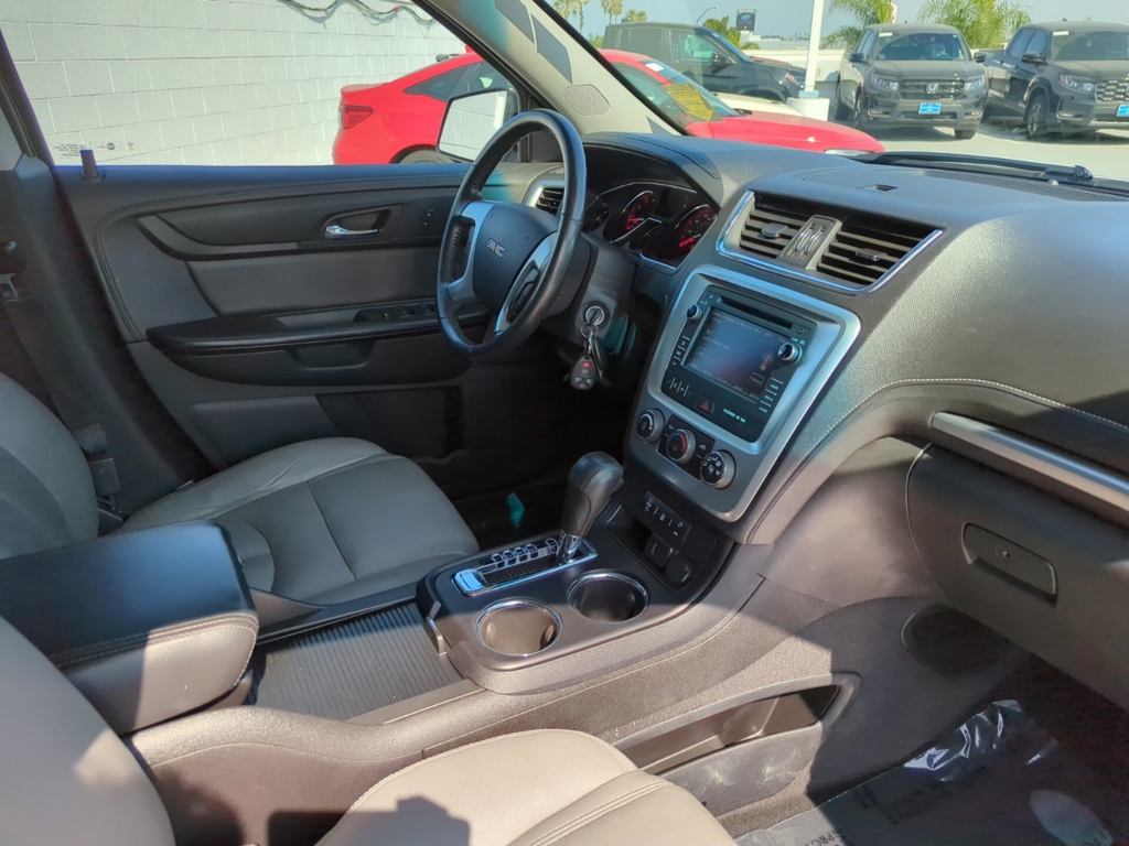 2016 GMC Acadia SLE photo