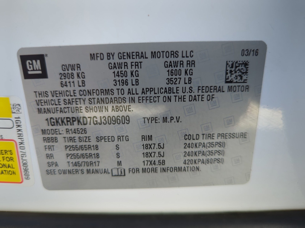 2016 GMC Acadia SLE photo