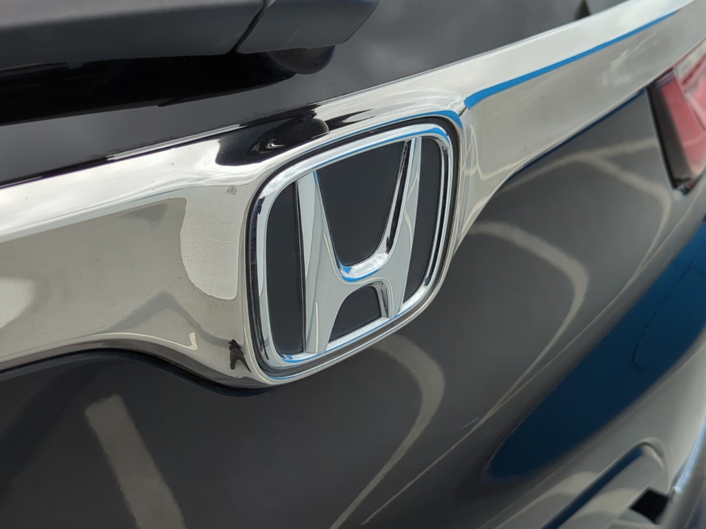 2021 Honda CR-V Touring photo