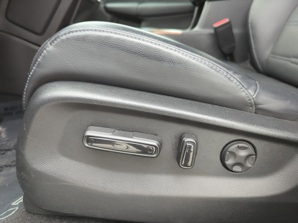 2021 Honda CR-V Touring photo