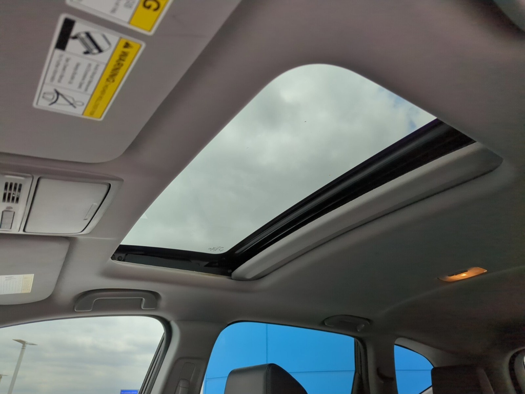 2021 Honda CR-V Touring photo