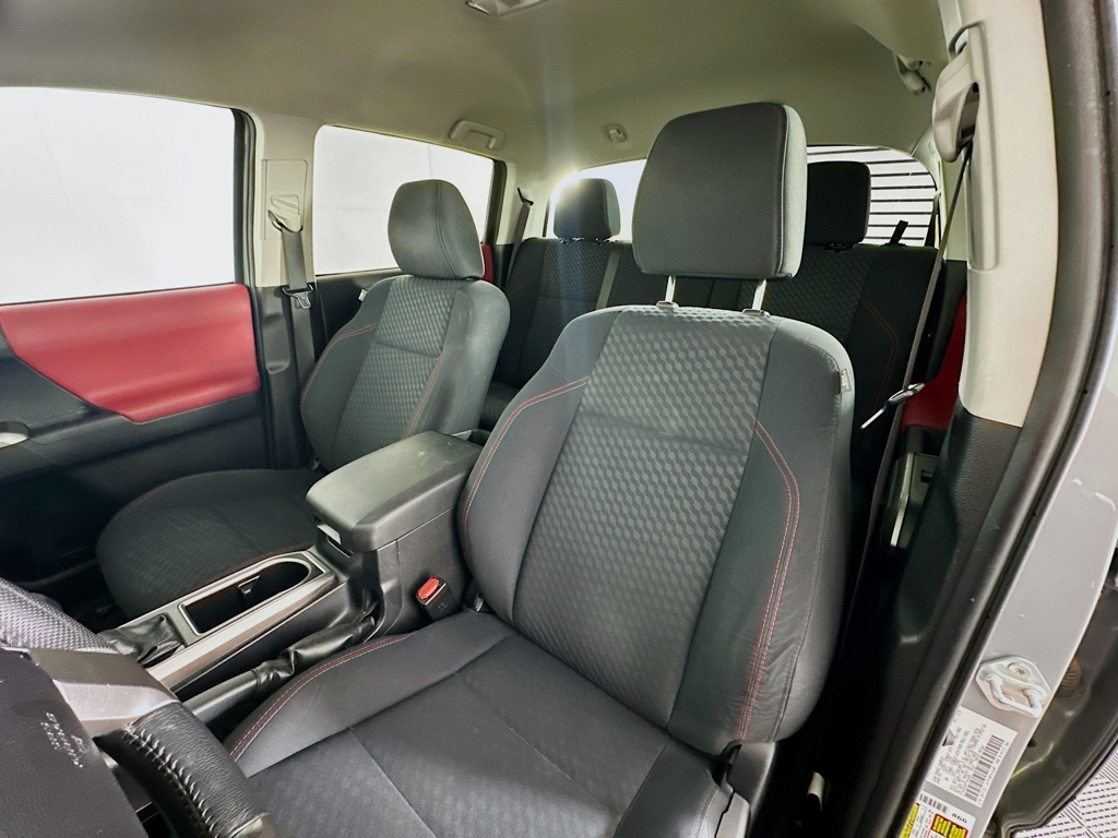 2021 Toyota Tacoma SR5 photo